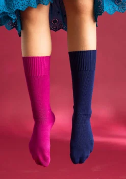 Flash Sale Gudrun Sjödén Einfarbige Kniestrümpfe aus Bio-Baumwolle olivenöl