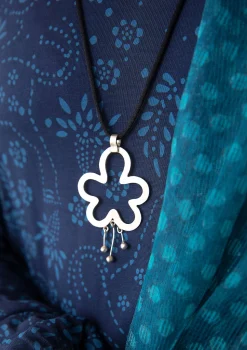 Best Gudrun Sjödén Kettenanhänger „Orchid“ aus silber