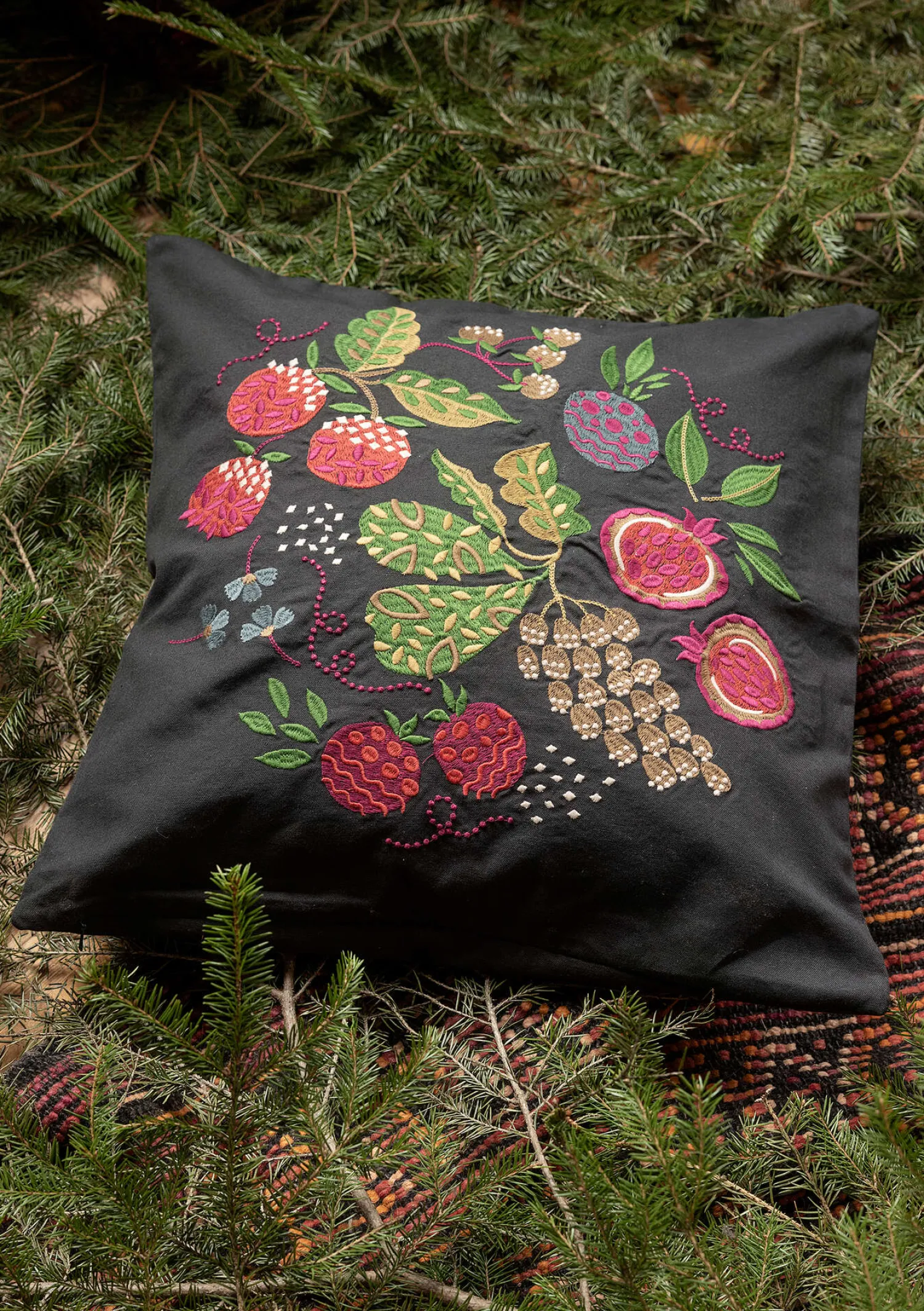 Flash Sale Gudrun Sjödén Kissenhülle „Fruits“ aus Bio-Baumwolle tomate