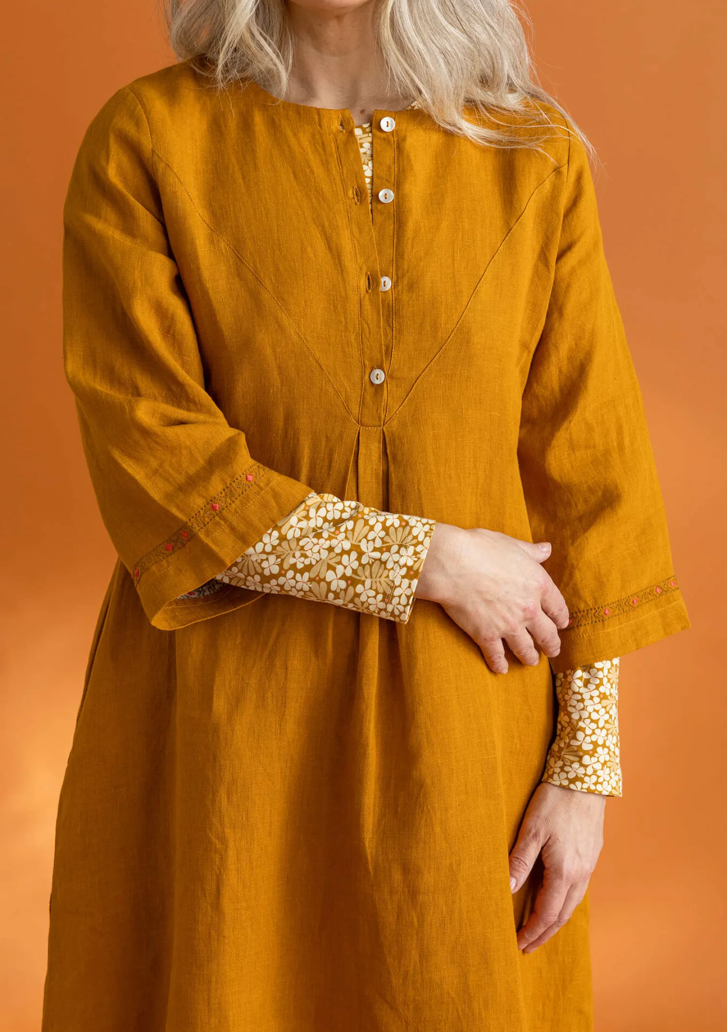 Outlet Gudrun Sjödén Kleid „Asta“ aus Leinengewebe senf