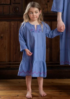 Shop Gudrun Sjödén Mädchen-Nachthemd „Twinkle“ aus Bio-Baumwolle meeresblau