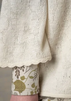 Store Gudrun Sjödén Pointelle-Strickjacke „Blomstra“ aus Bio-Wolle moosbeere