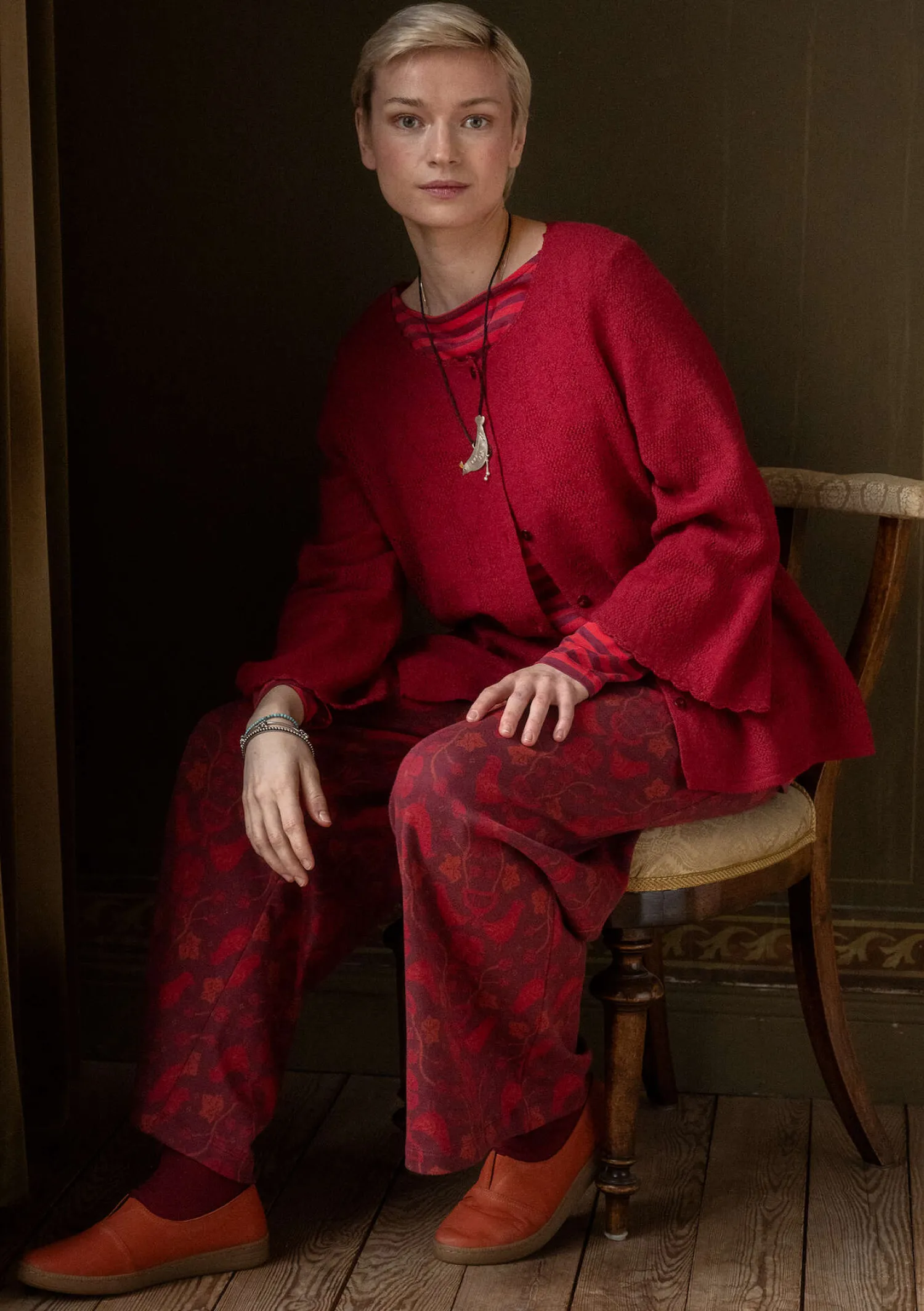 Store Gudrun Sjödén Pointelle-Strickjacke „Blomstra“ aus Bio-Wolle moosbeere