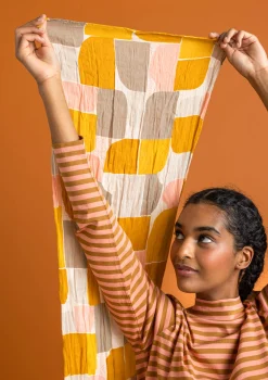 Hot Gudrun Sjödén Schal „Hedda“ aus Bio-Baumwolle röstkaffee