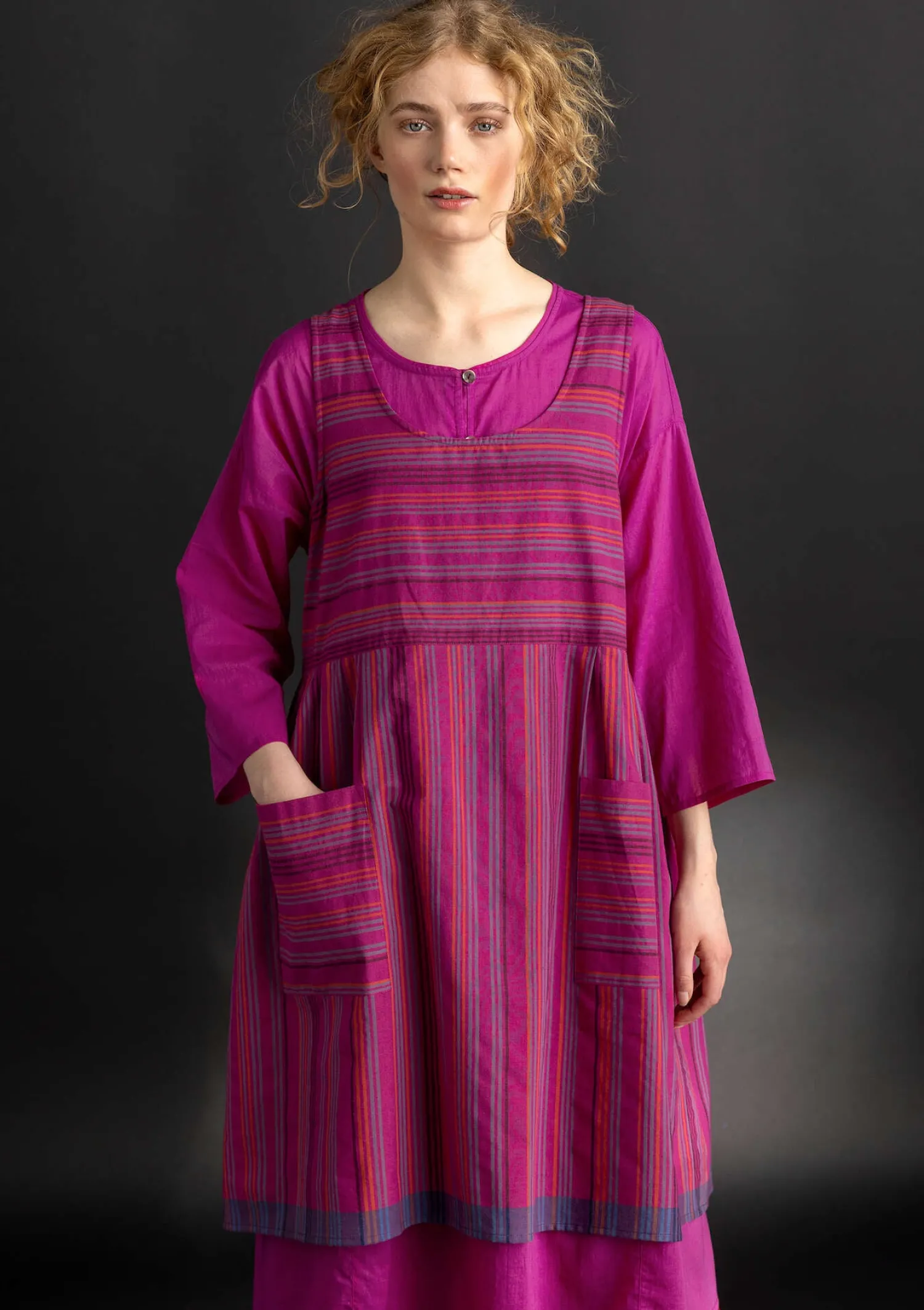 Hot Gudrun Sjödén Schürzenkleid „Ava“ aus Bio-Baumwollgewebe schwarz