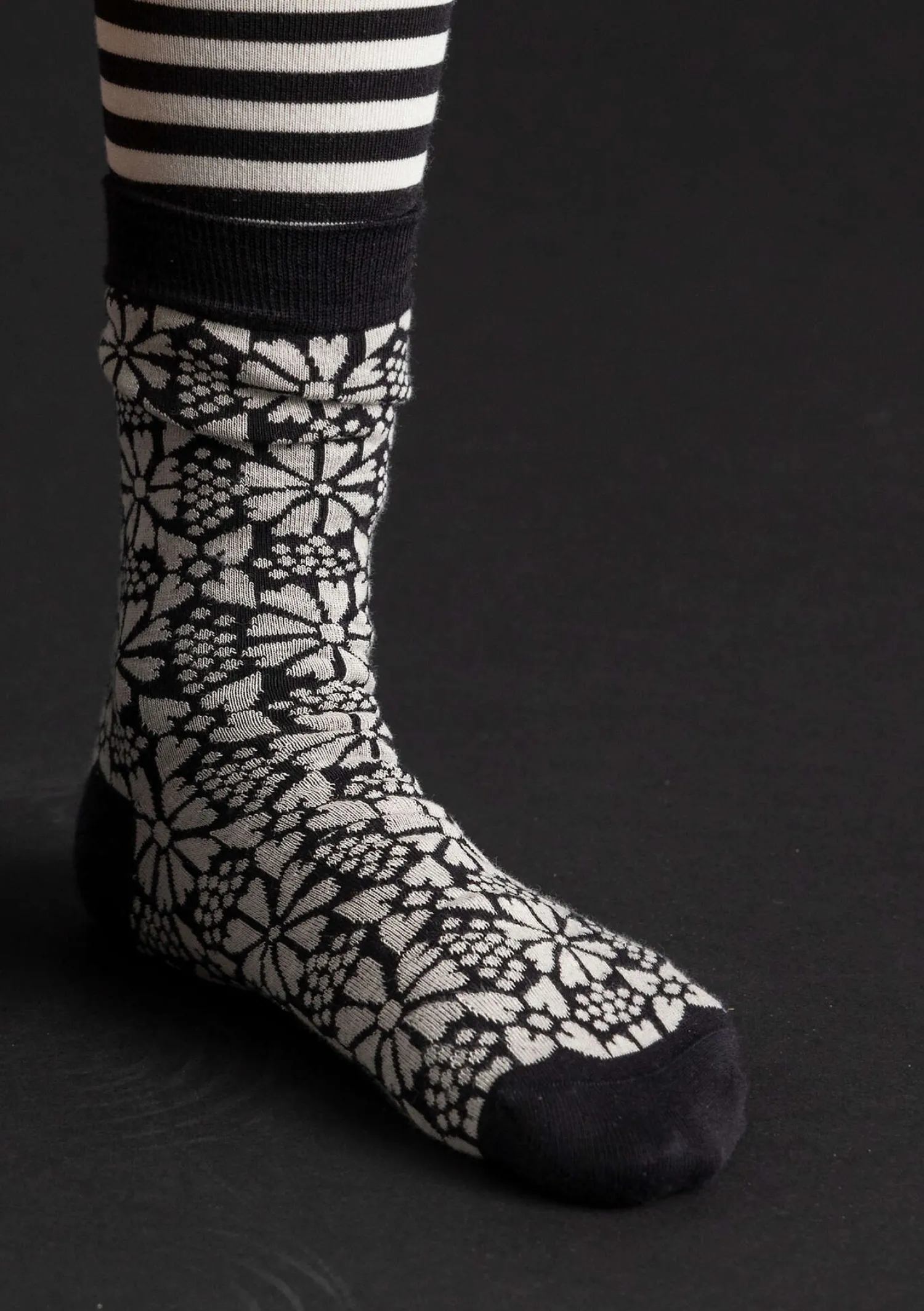 Discount Gudrun Sjödén Socken „Freja“ aus Bio-Baumwolle schwarz