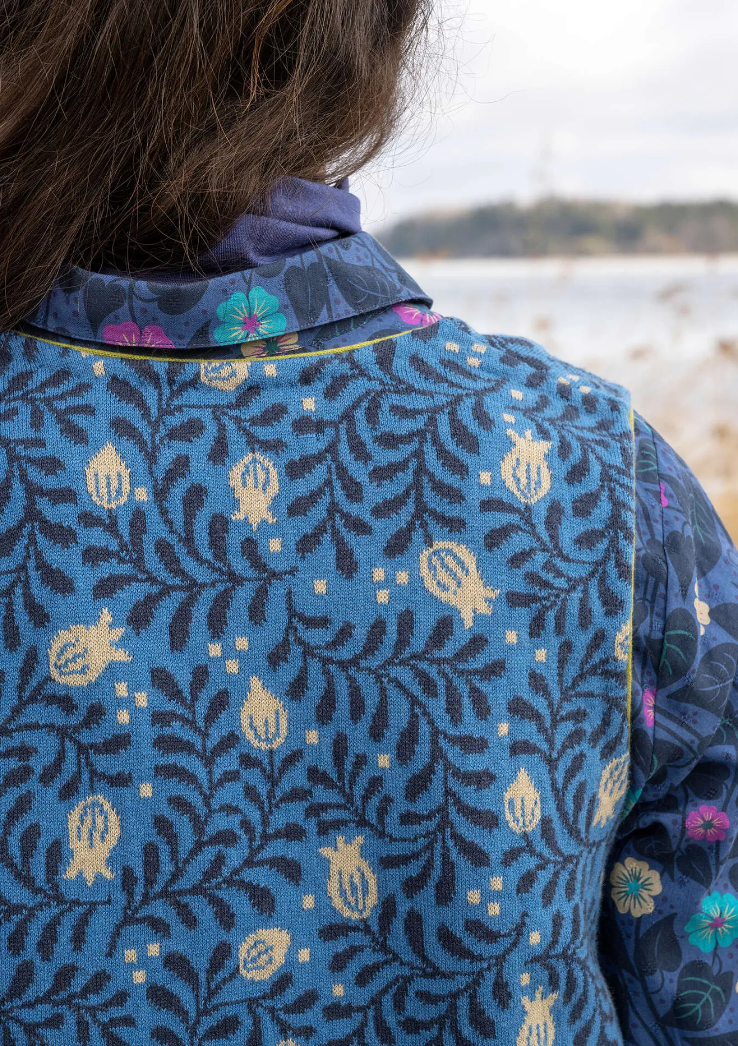 Hot Gudrun Sjödén Strickweste „Aurora“ aus Bio- und Recycling-Baumwolle/Wolle zartindigo