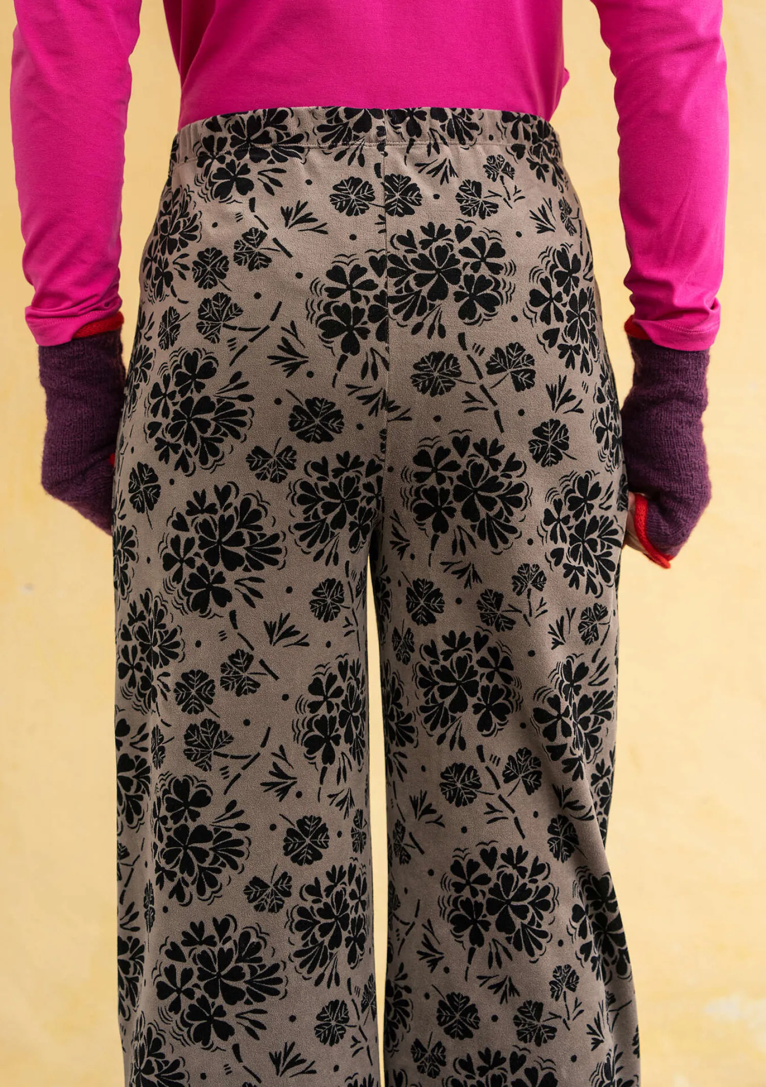 Clearance Gudrun Sjödén Velourshose „Selma“ aus Bio-Baumwolle/Recycling-Polyester grasgrün