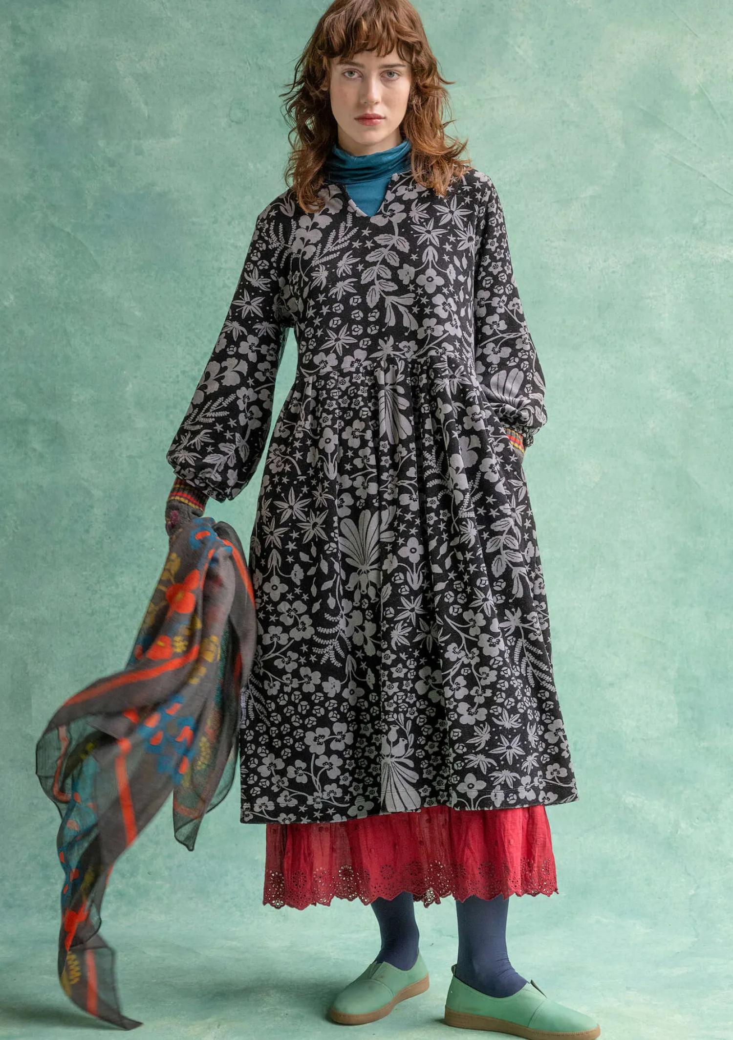Fashion Gudrun Sjödén Velourskleid „Katla“ aus Bio-Baumwolle/Recycling-Polyester grafit