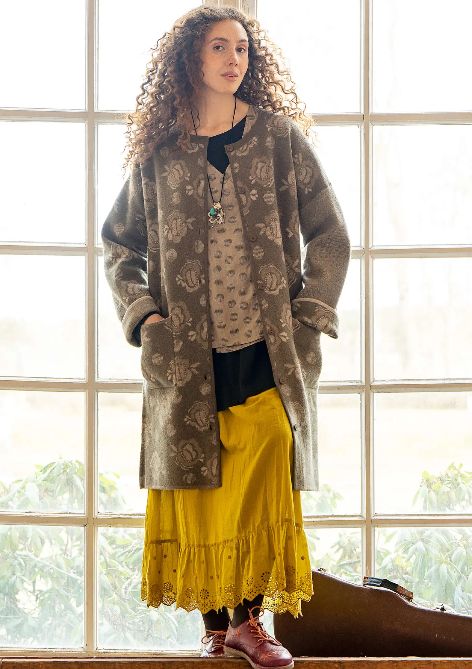 Fashion Gudrun Sjödén Wendemantel „Aria“ aus gefilztem Wollstrick lehm